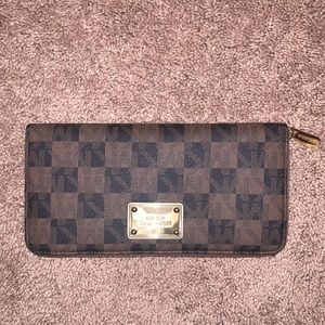 Michael Kors Zip Around Large Wallet